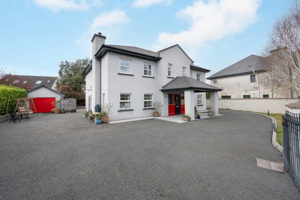 Exterior of family home in Wheatfields Carrigaline Cork