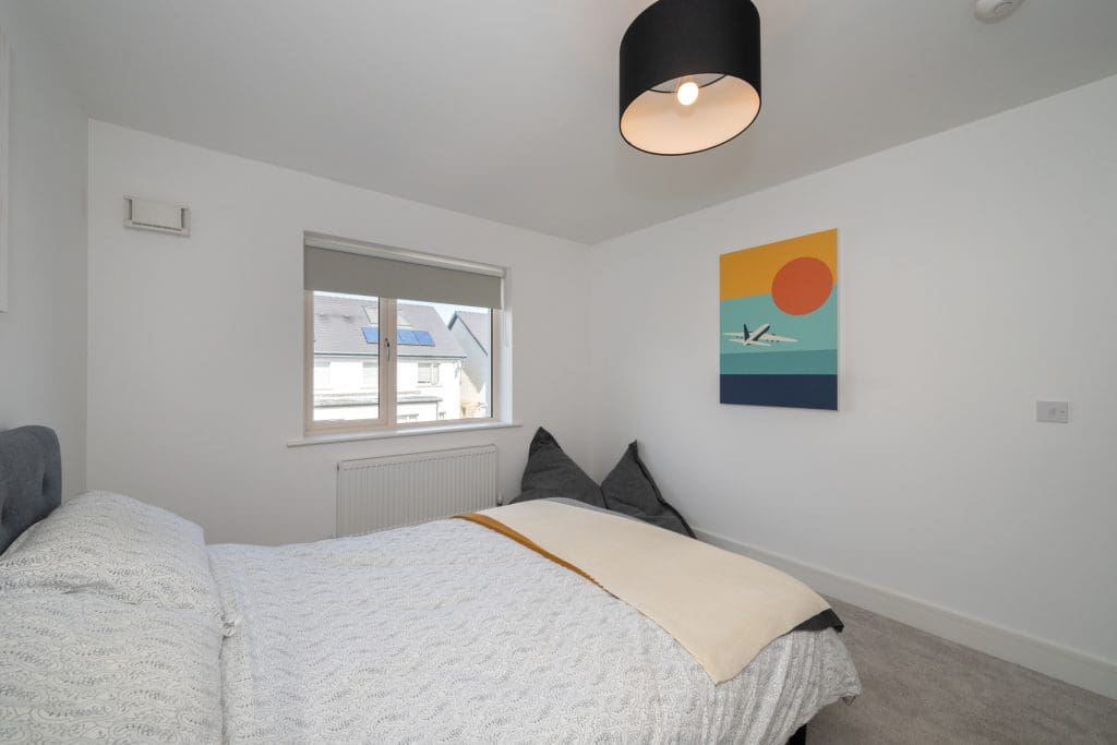 Double bedroom in Janeville Carrigaline 3 bedroom home