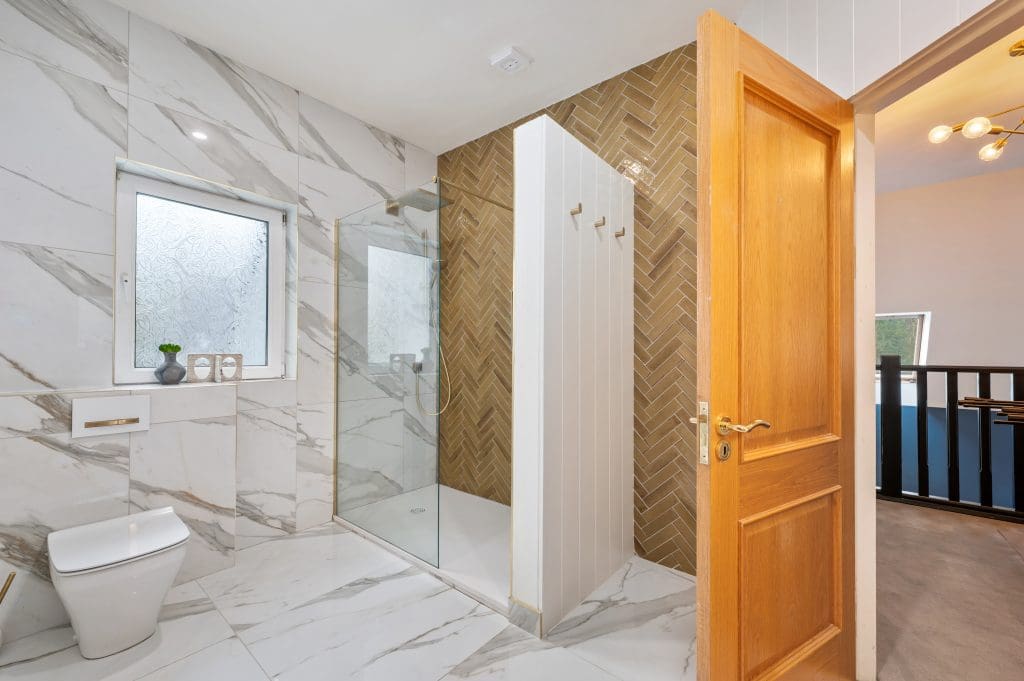 Ensuite Beechville House Crosshaven Road Cork