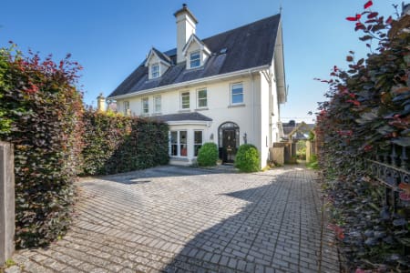 4 bedroom detached house in Park Gate Frankfield Cork